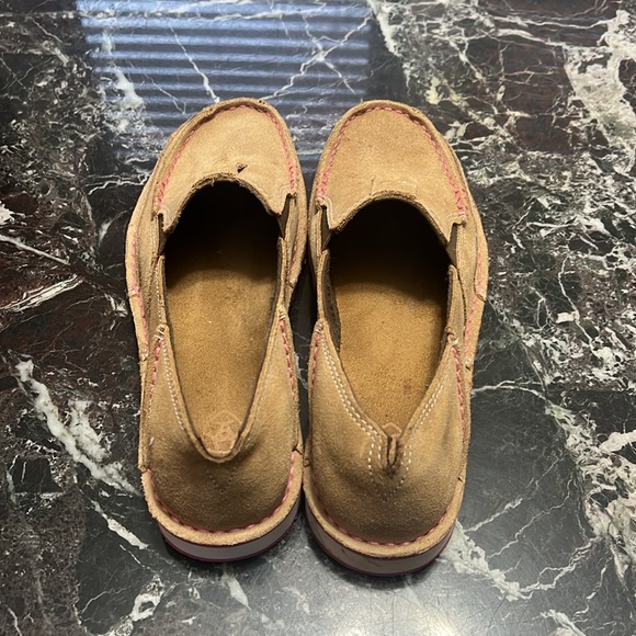 NWT ARIAT Women’s slip ons size 6 - Picture 3 of 6